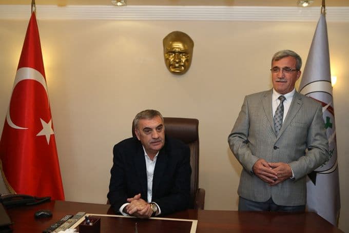 Başkan Toçoğlu, tebriklere Akyazı'dan başladı