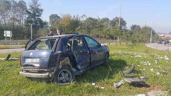 Ferizli'de trafik kazası: 2 yaralı 