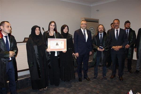 Genç avukatlar yemin ederek göreve başladı