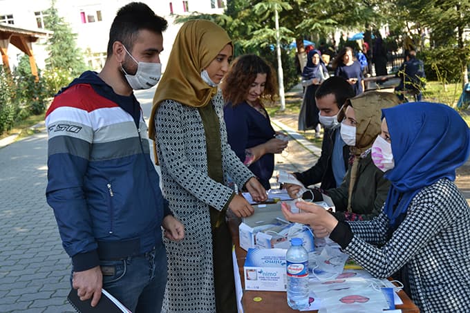 LÖSEMİ'ye dikkat çekmek için stand açtılar