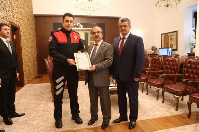 Başarılı polis timleri ödüllendirildi