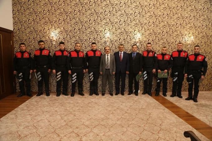 Başarılı polis timleri ödüllendirildi