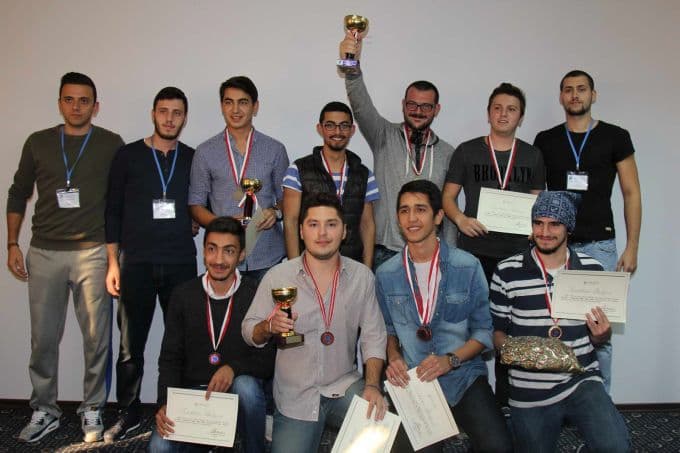 Cumhuriyet Kupası Spor Şöleni SAÜ'de yapıldı