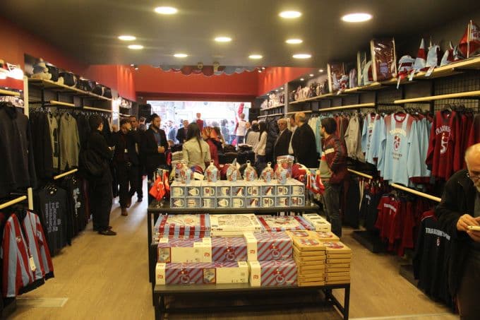 Trabzonspor Club açılışına yoğun ilgi