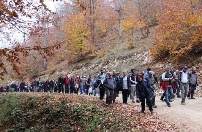 Doğaseverler sonbaharın keyfini Yörükyeri'nde çıkardı