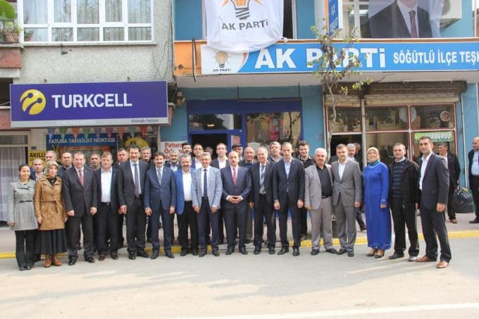 AK Partili vekillerden teşekkür ziyareti