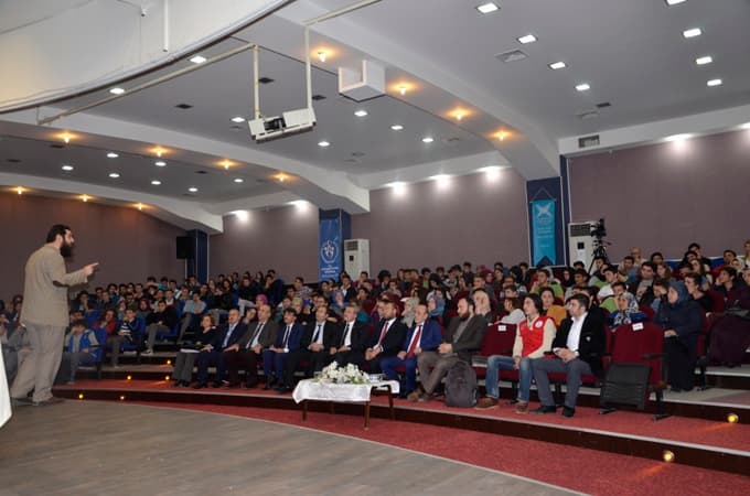 "Peder Beyi Ne Yapmalı?" konferansı düzenlendi