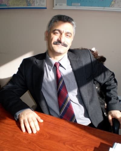 <p><font face="arial,helvetica,sans-serif" size="2"><strong>Gereği Yapılır</strong></font></p><p><font face="arial,helvetica,sans-serif" size="2"><font color="#333399">Cinsel su&ccedil;ları nadir de olsa tanınmış kişilerin işleyebileceğini anlatan Taşdelen, s&ouml;zlerini ş&ouml;yle tamamladı:</font> &quot;Bu t&uuml;r olaylara sadece tanınmamış insanlar karışmaz. Tanınmış kimseler arasından da karışanlar olabilir. Tanınmış kimseler arasında &ccedil;ok yaygın olduğunu d&uuml;ş&uuml;nm&uuml;yorum. Sadece g&uuml;ndeme birka&ccedil; isim gelebilir. Ahlaki ve yargısal boyutu var gereği yapılır.&quot;</font></p>