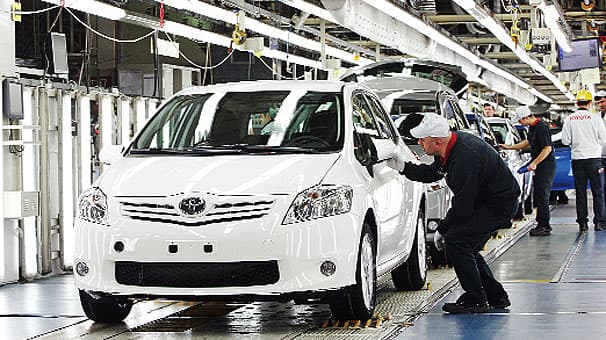 Toyota, 10 ayda 97 binin üzerinde otomobil üretti