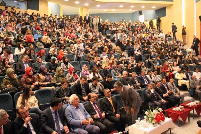 Ünlü tarihçiden "Kösem Sultan" dizisine eleştiri