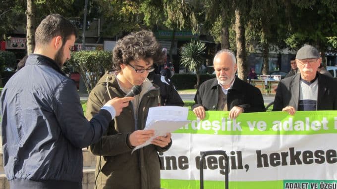 "Sorunları üretenlerden çözüm beklemiyoruz"