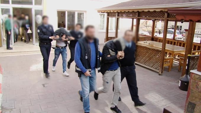 Telefon dolandırıcıları suçüstü yakalandı