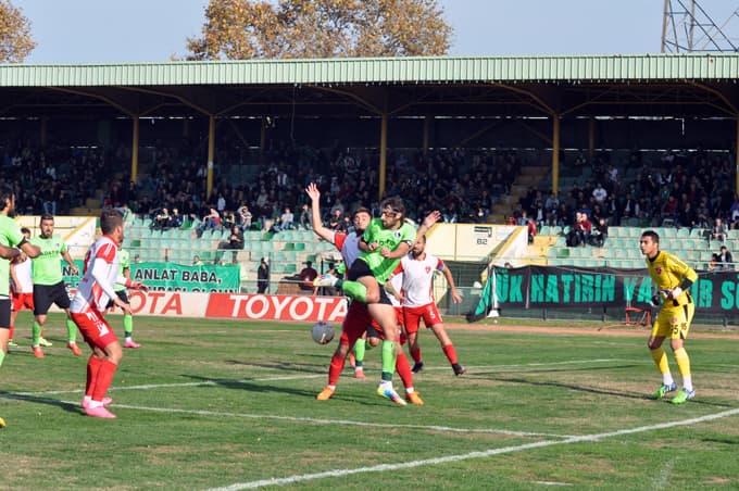 Sakaryaspor hasrete son verdi
