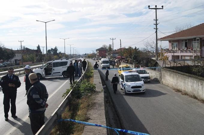 Hendek'de otomobilin çarptığı öğrenci öldü 