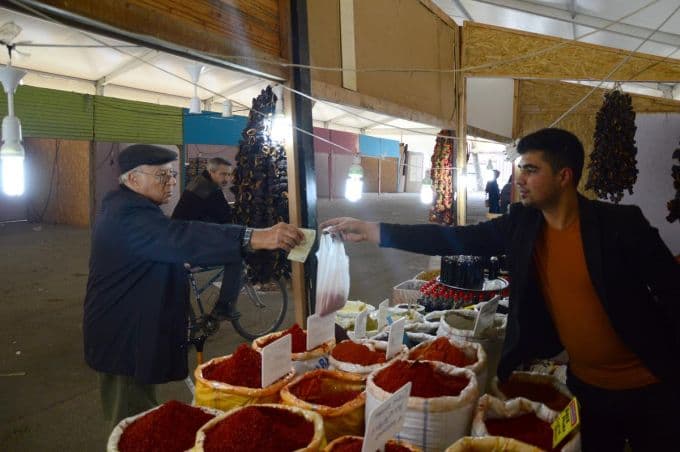 Kentpark'a yöresel ürünler pazarı kuruldu