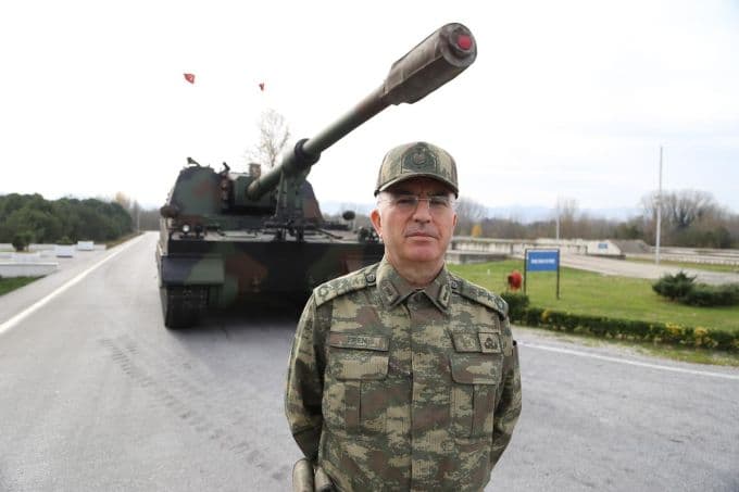 Sakarya'da üretilen "Fırtına" obüsleri göz dolduruyor