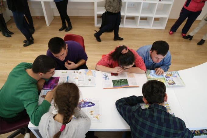 Engelli öğrenciler, kitap okuma etkinliğinde buluştu