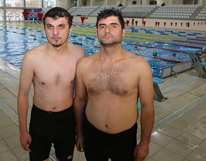 "Engellere" rağmen başarıya kulaç atıyorlar 