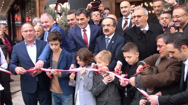 Tarihi Kosova Köftecisi, Sakarya'da açıldı