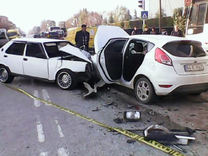 Arifiye'de feci kaza: 1 ölü, 1 yaralı