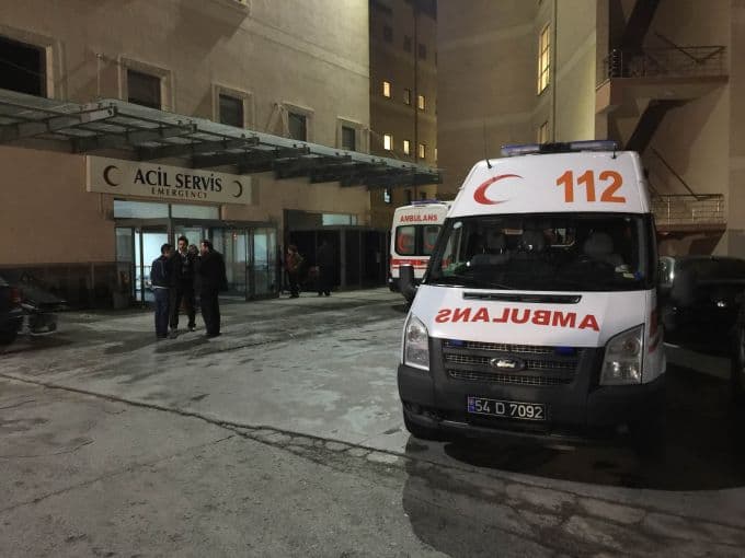 Şehir merkezinde bıçaklı kavga