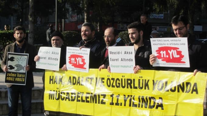 AKM önünde İsrail protestosu