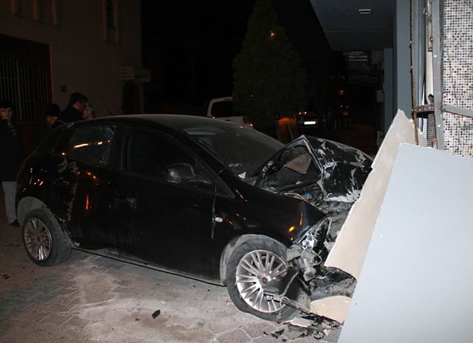 Yola dökülen yağ kazaya sebep oldu