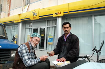 161 YTL İçin Yaşlı Adamın Çileli Yolculuğu