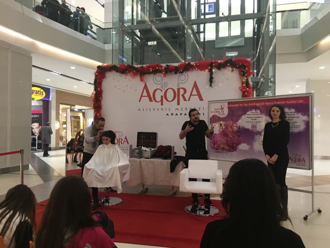 Agora AVM saç tasarımcısı Nuri Şenol'u ağırladı