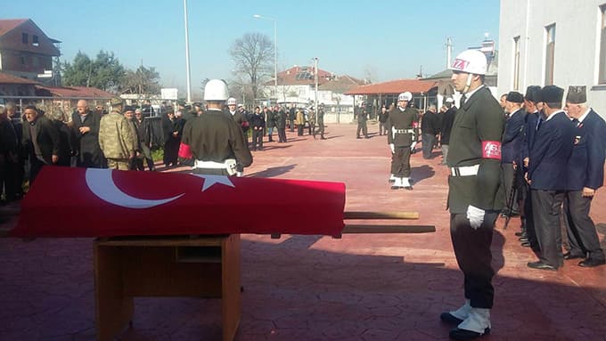 Kore Gazisi Ömer Aydos son yolculuğuna askeri törenle uğurlandı. 