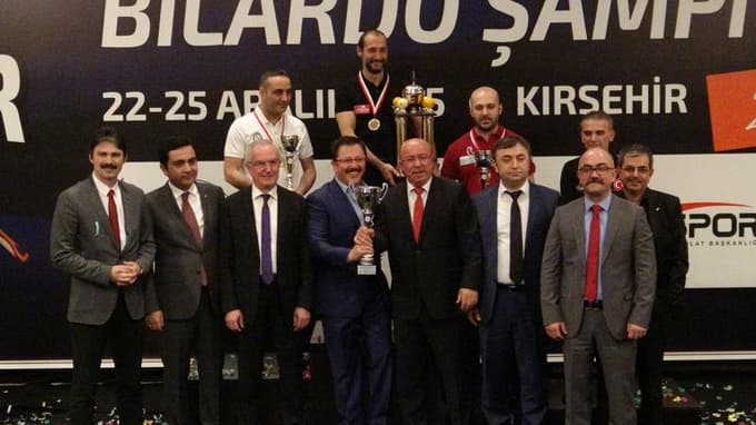 Semih Saygıner, şampiyonlukla döndü