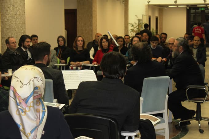 TRT ses sanatçısı Doğan Dikmen, konser verdi