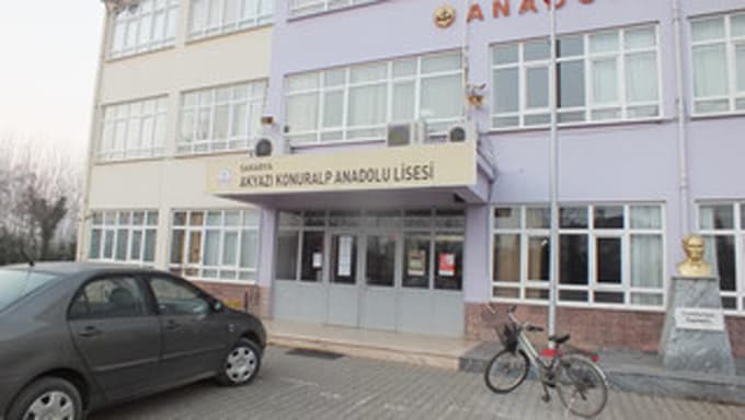 Okulu soydular