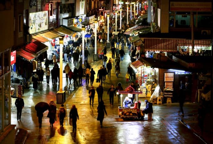 İşte çarşı pazarı en iyi anlatan fotoğraf