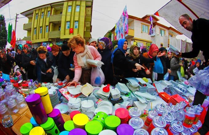 İşte çarşı pazarı en iyi anlatan fotoğraf