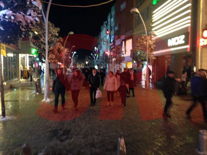 Çark Caddesi'nde yılbaşı hareketliliği