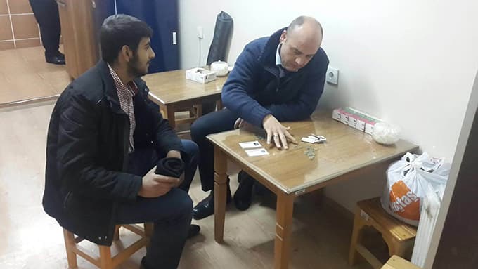 Zabıta ekipleri yeni yılda da dilencilere geçit vermiyor