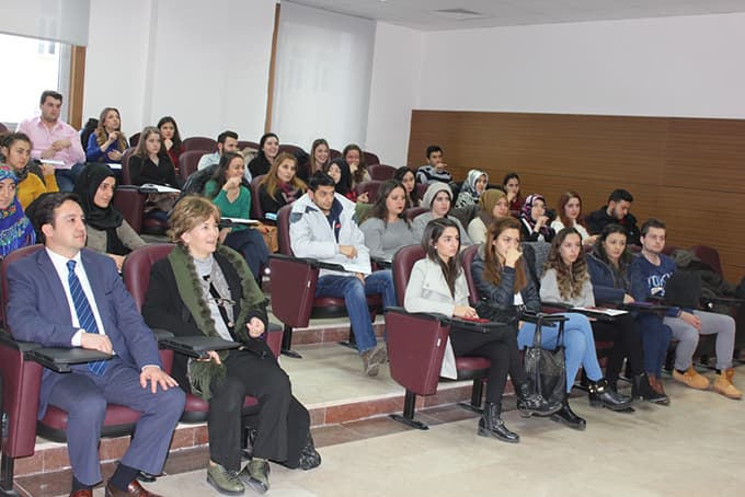ÇEKO işaret dili öğreniyor
