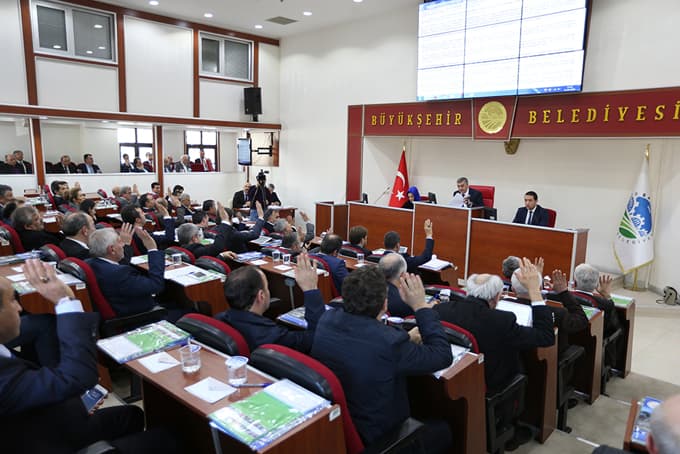 "Yeni otoparklar inşa edeceğiz"