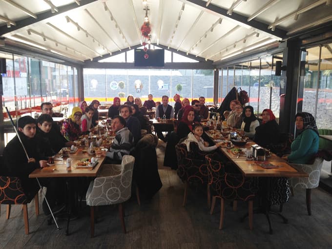 Hayatı paylaşmak için engel yok