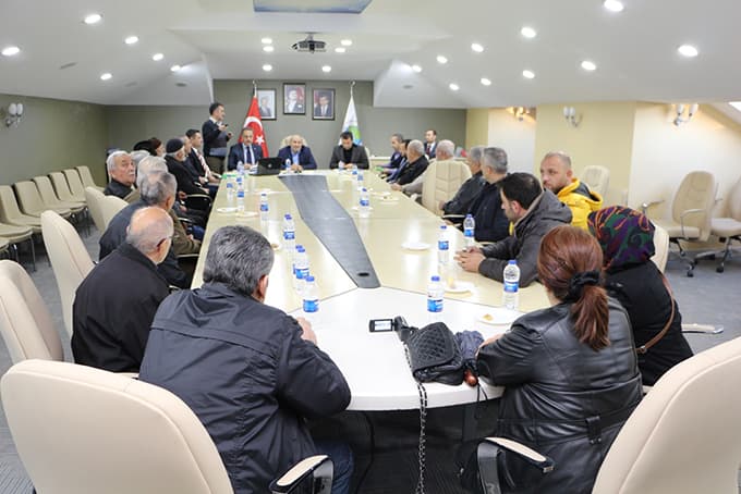 Hendek'te Kentsel Dönüşüm toplantısında sert tartışmalar
