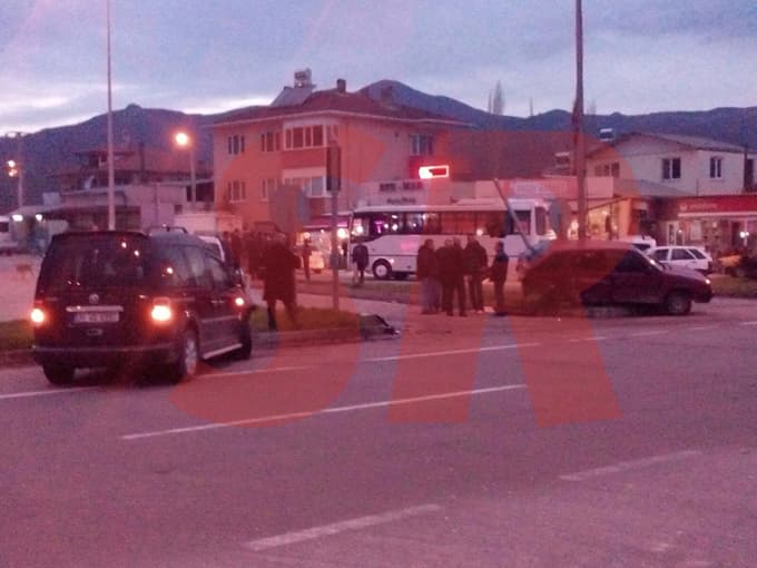 Arka koltuktan fırladı