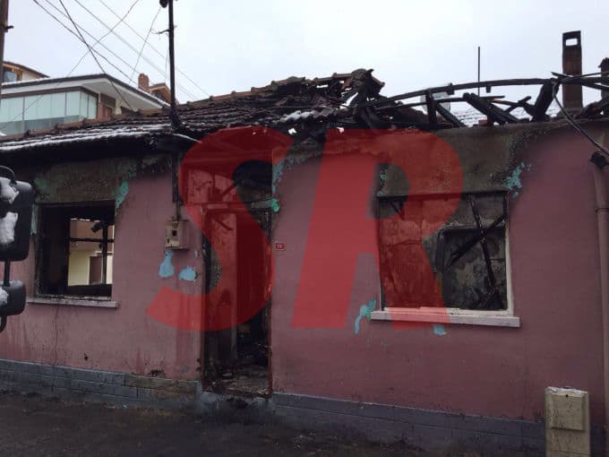 Tek katlı ev alevlere teslim