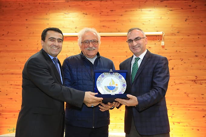 Yavuz Bahadıroğlu'ndan Osmanlı'yı dinlediler