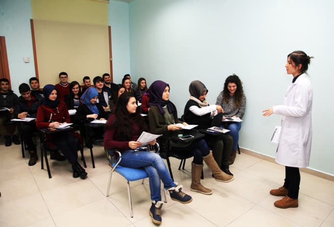 Sınavlara hazırlığın adresi SAMEK oldu