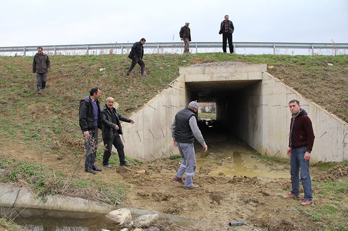 Mahallelerine kavşak istiyorlar