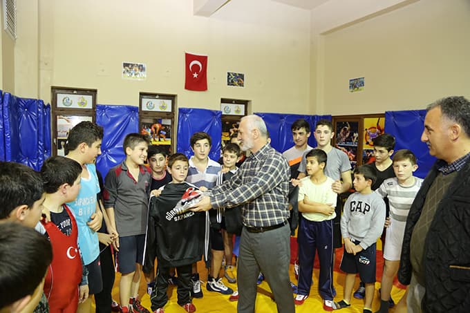 Sapancalı Güreşçiler seçmelere hazırlanıyor