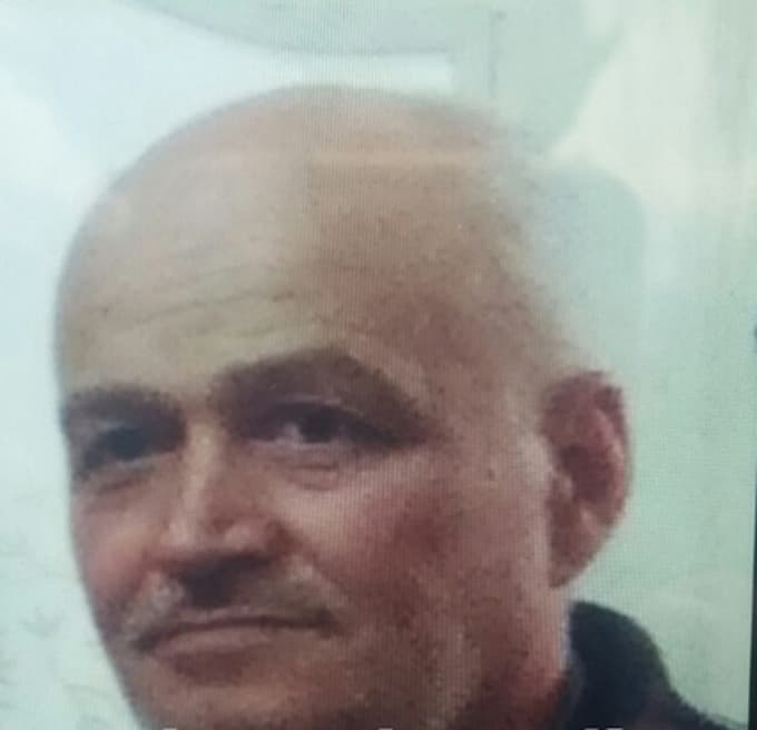 3 çocuk babası kendini astı  