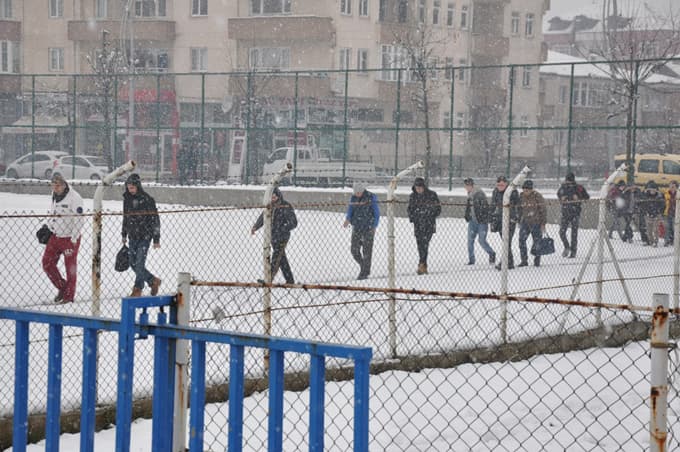Hendek Gençlikspor maçına kar engeli 