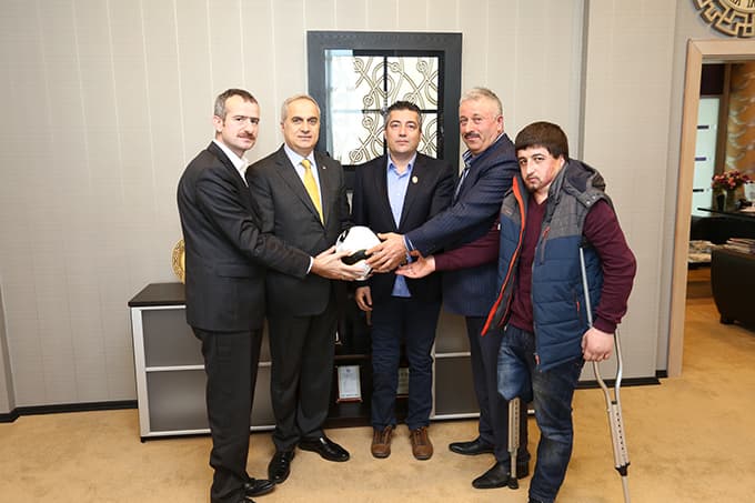 Sakarya Ampute Spor Klübü'nden SATSO'ya ziyaret